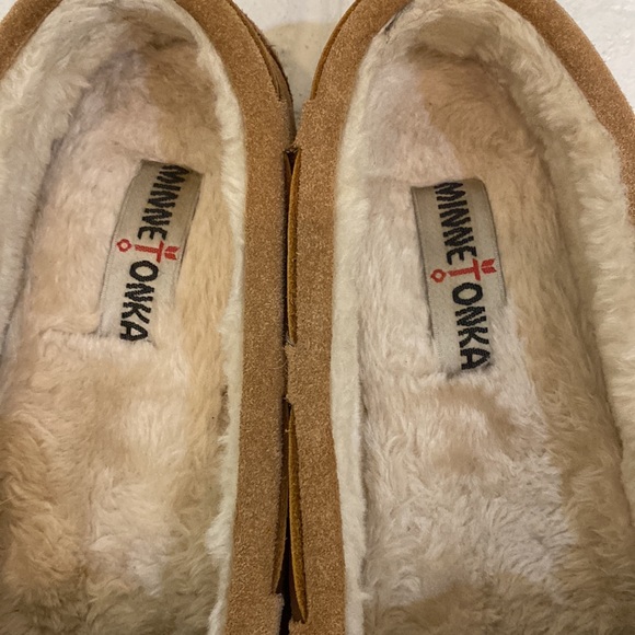 Leather Tan  Minnetonka, house slippers - Picture 3 of 8